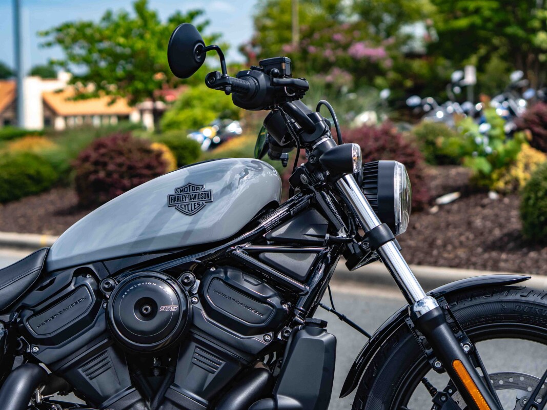 RH975 2025 Nightster - Photo 9