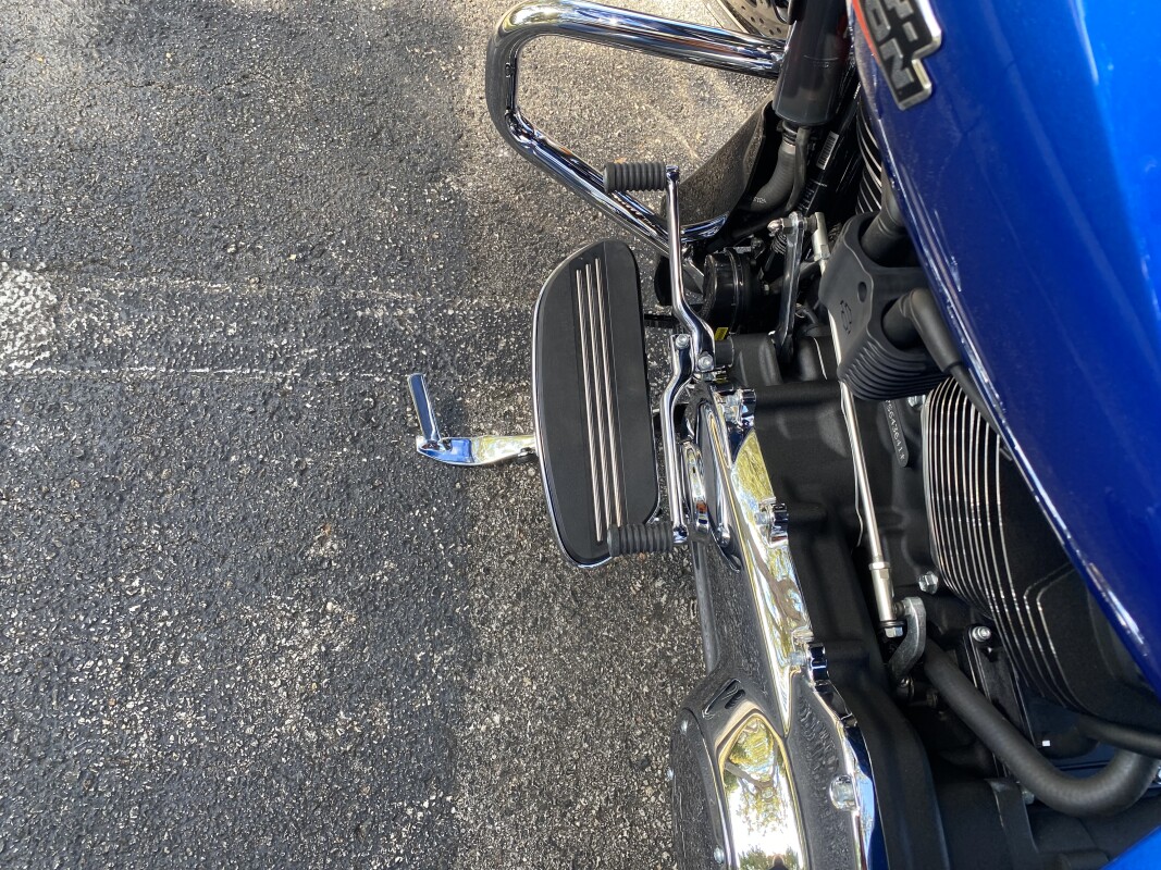 2025 Harley-Davidson Road Glide - Photo 9