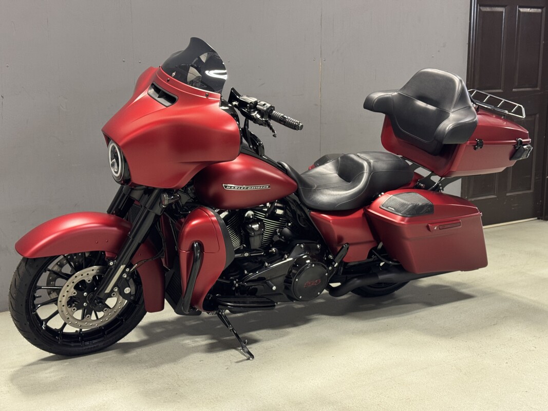 FLHXS 2019 Street Glide Special - Photo 4