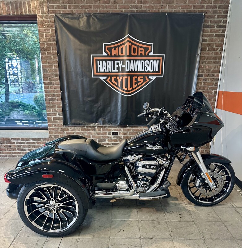 2025 Harley-Davidson Road Glide 3 FLTRT Vivid Black
