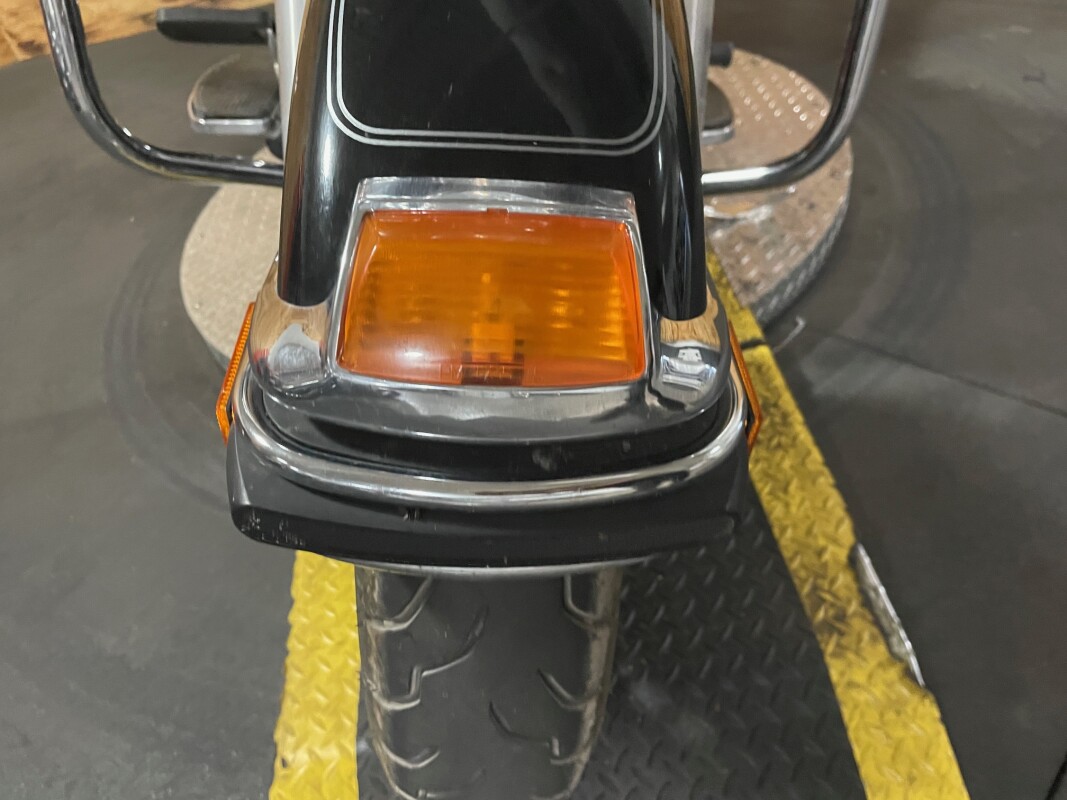 Harley-Davidson Electra Glide Classic 2012 FLHTC BLACK - Photo 5