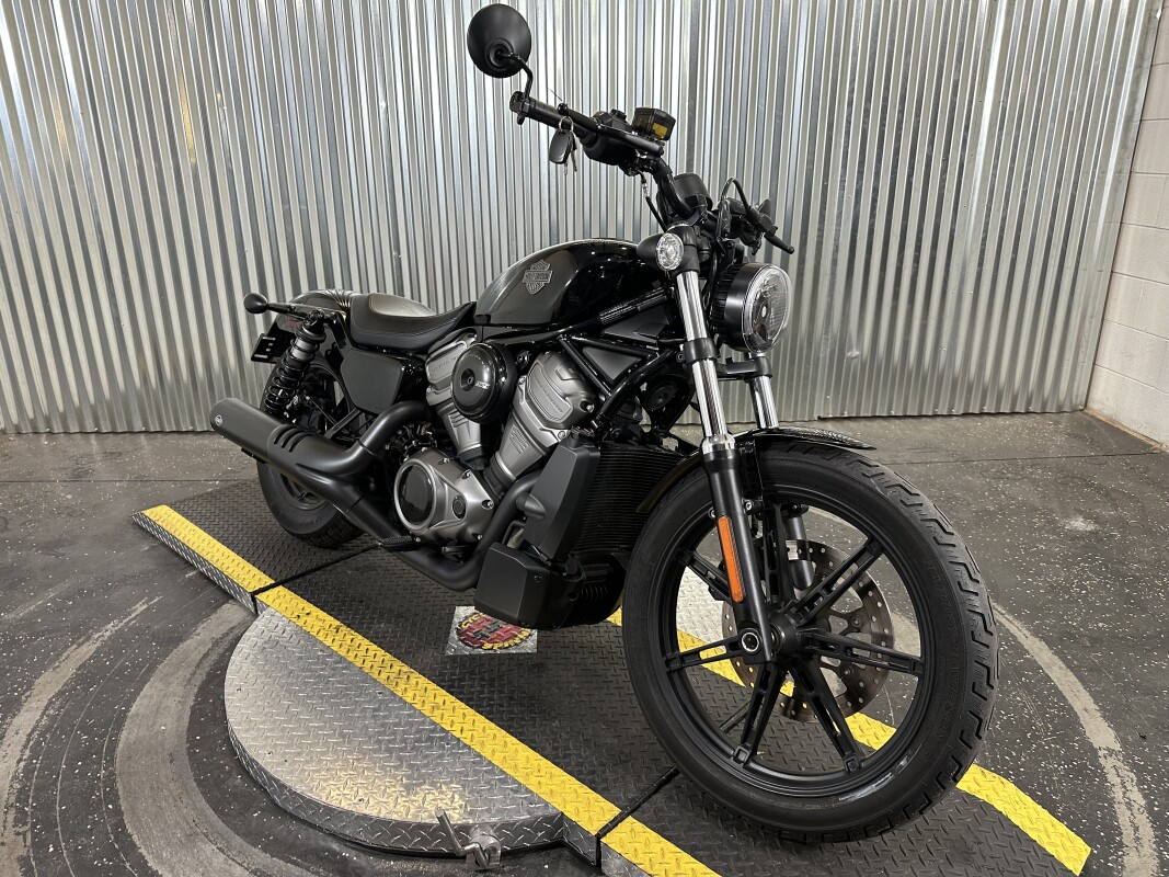 2023 Harley-Davidson Nightster Vivid Black - Photo 2