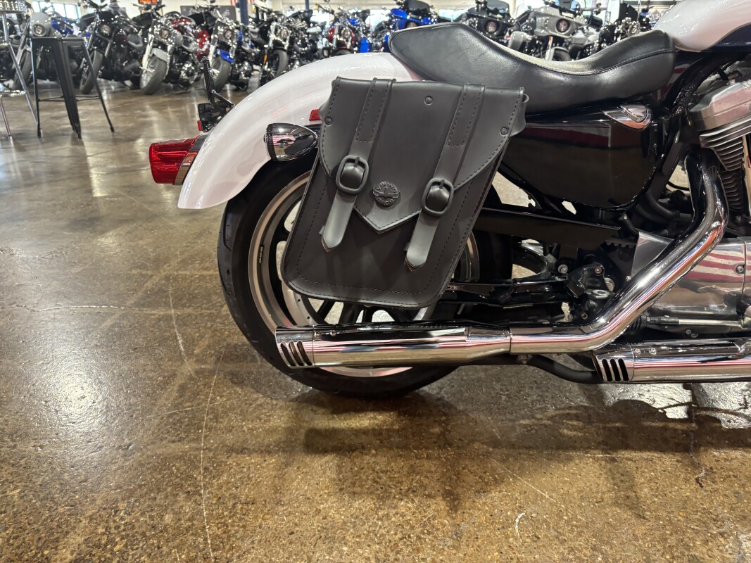 Harley-Davidson SuperLow 2015 XL 883L WHT HOT/BLU HOT W/ PINSTRIP - Photo 7