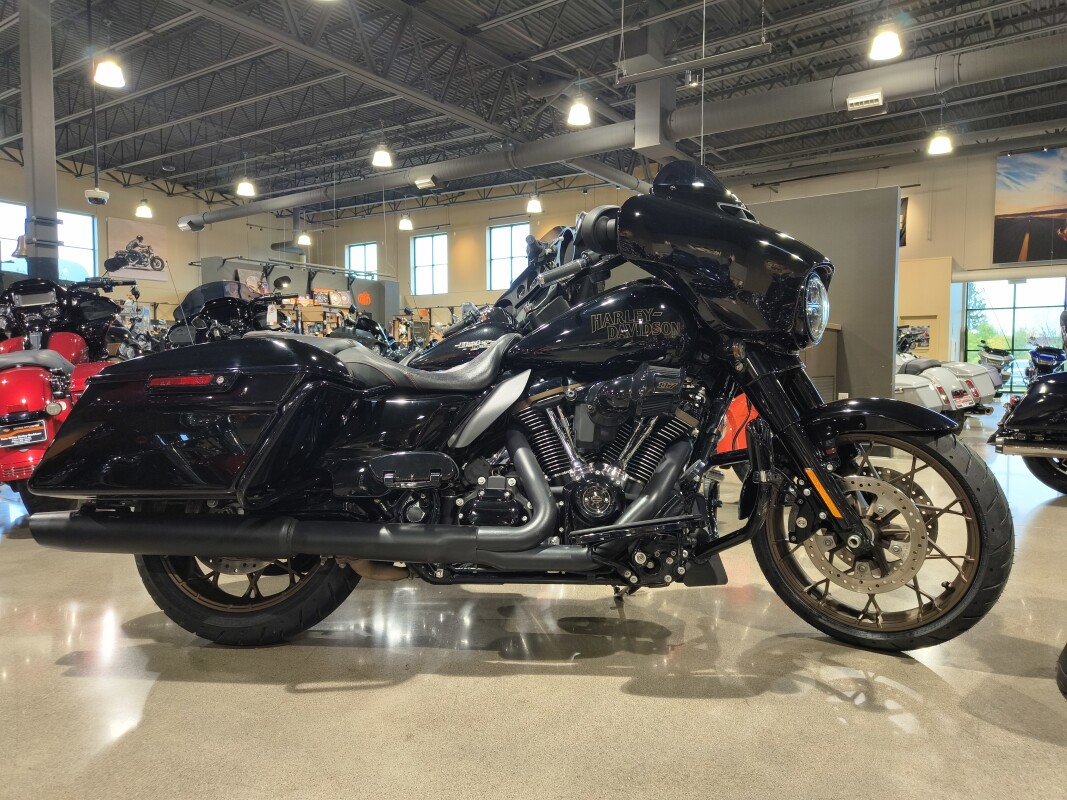 2023 Harley-Davidson Street Glide ST Vivid Black - Photo 3
