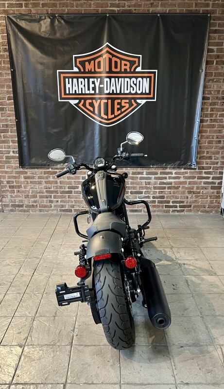 2025 Indian Motorcycle Scout Sixty Bobber N25SBV61AA Black Metallic - Photo 6