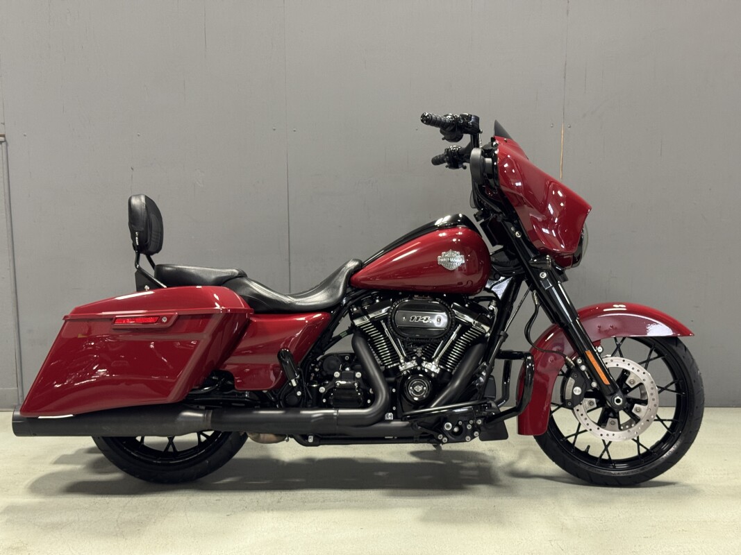 FLHXS 2021 Street Glide Special