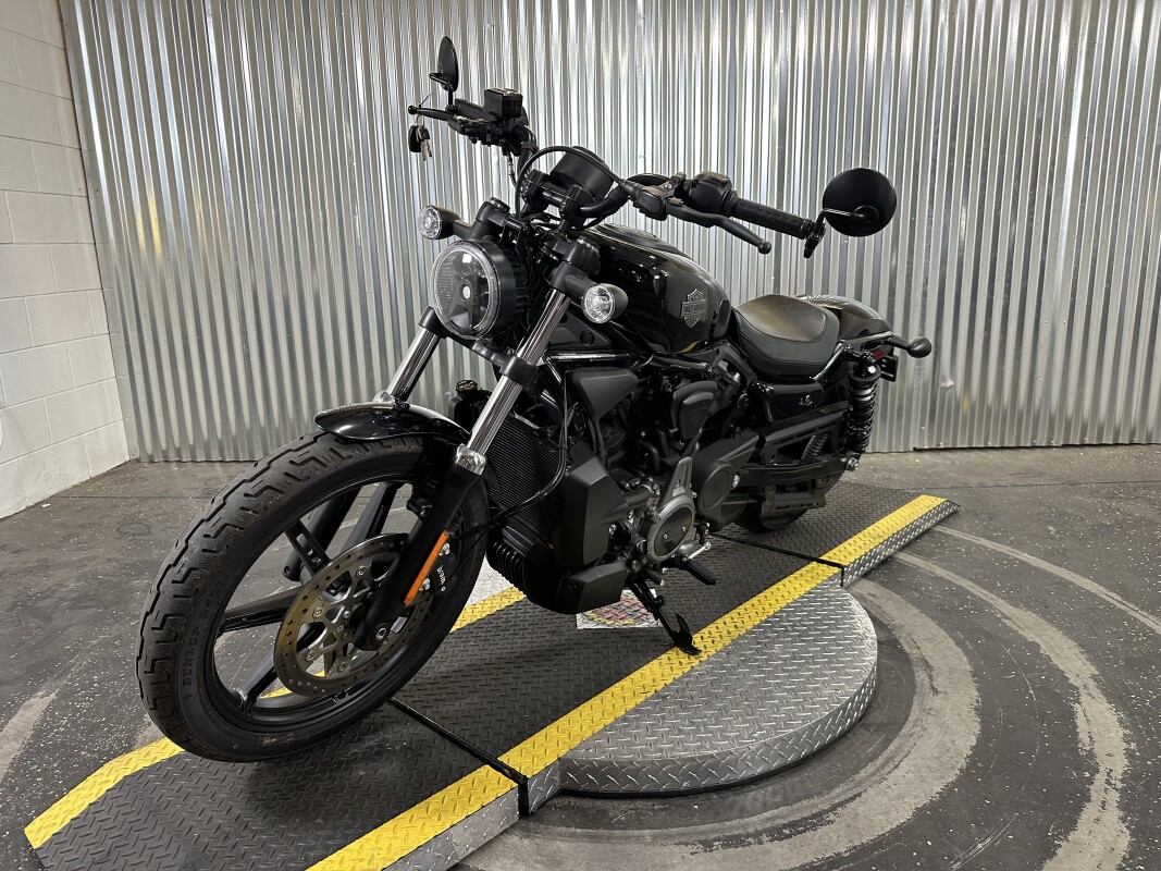 2023 Harley-Davidson Nightster Vivid Black - Photo 4