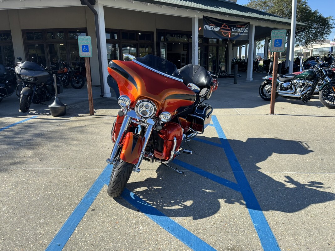 2013 Harley-Davidson CVO Ultra Classic Electra Glide - Photo 4