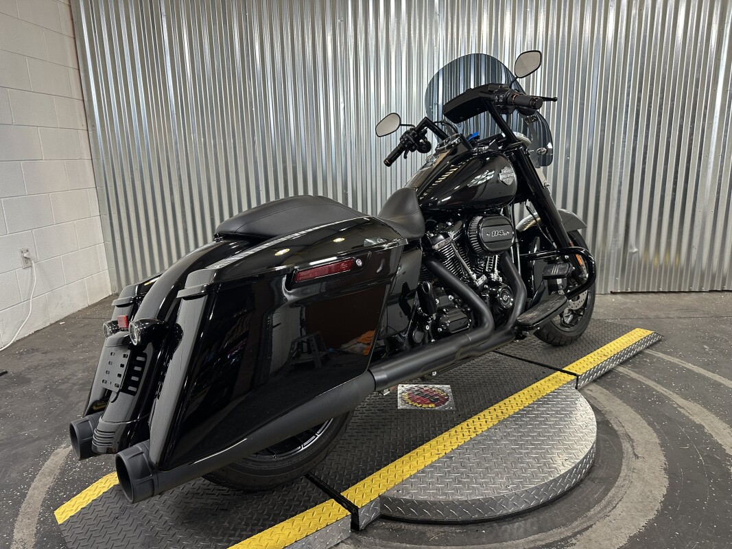2023 Harley-Davidson Road King Special Vivid Black - Photo 8