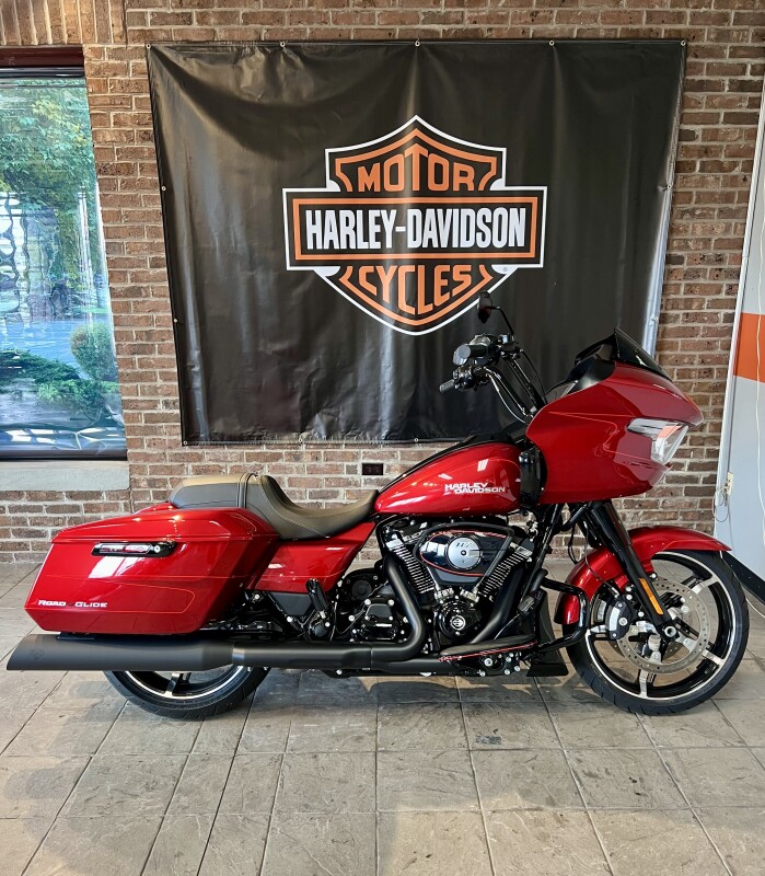 2025 Harley-Davidson Road Glide FLTRX Brilliant Red - Black Finish