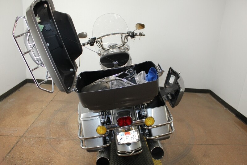 Harley-Davidson Road King 2017 FLHR 639633BB BILLET SILVER W/PINSTRIPE - Photo 7