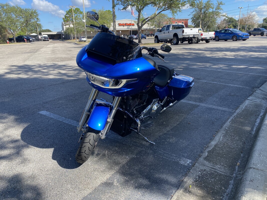 2025 Harley-Davidson Road Glide - Photo 4