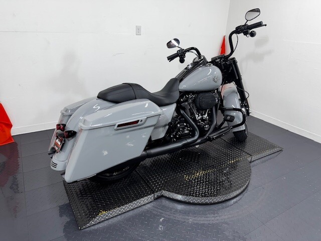 FLHRXS 2025 Road King Special - Photo 2