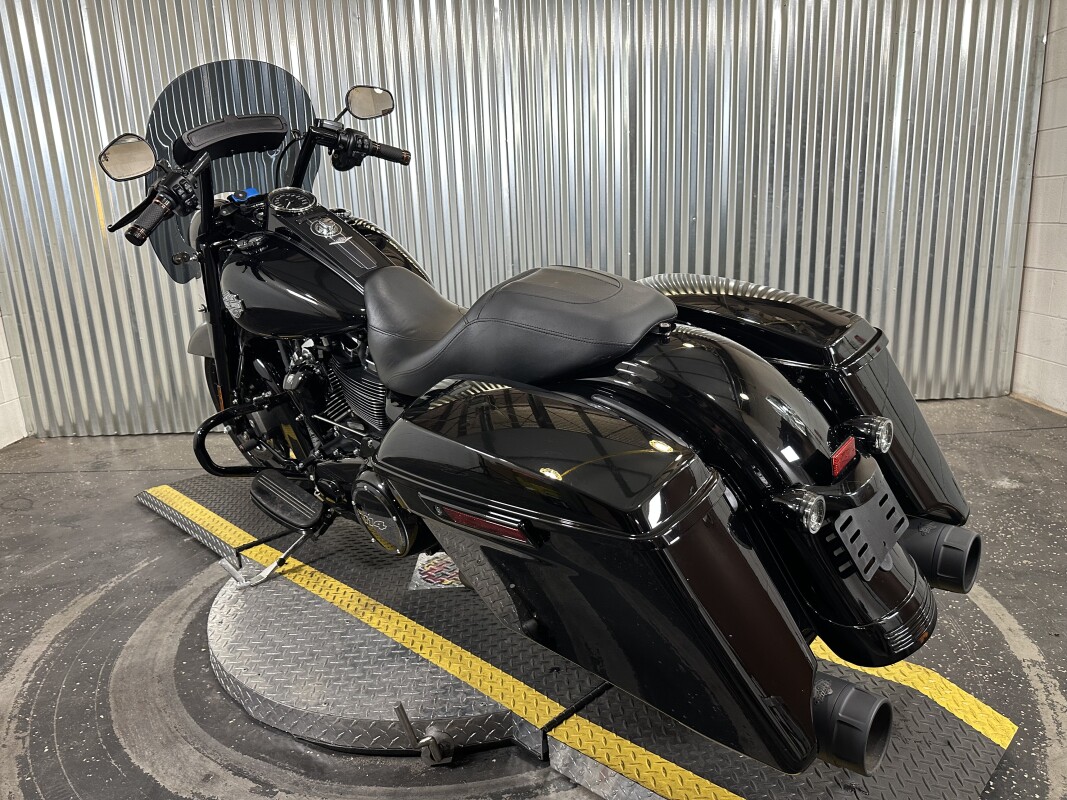 2023 Harley-Davidson Road King Special Vivid Black - Photo 6