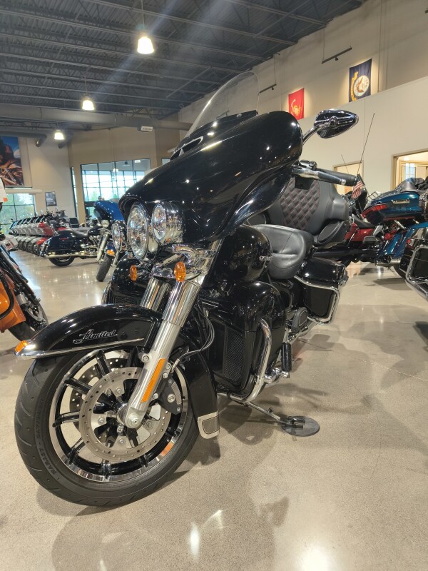 2019 Harley-Davidson Ultra Limited Vivid Black - Photo 5