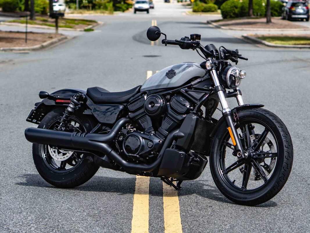 RH975 2025 Nightster - Photo 3