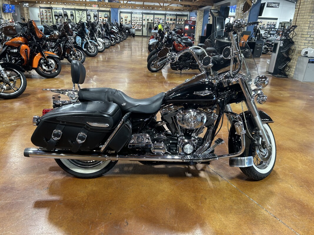Harley-Davidson Road King Classic 2006 FLHRCI BLACK W/PINSTRIPE