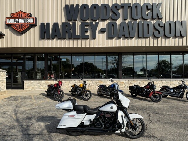 Harley-Davidson CVO Street Glide 2021 FLHXSE WHITE