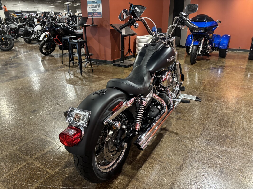 Harley-Davidson Street Bob 2006 FXDBI BLACK DENIM - Photo 9