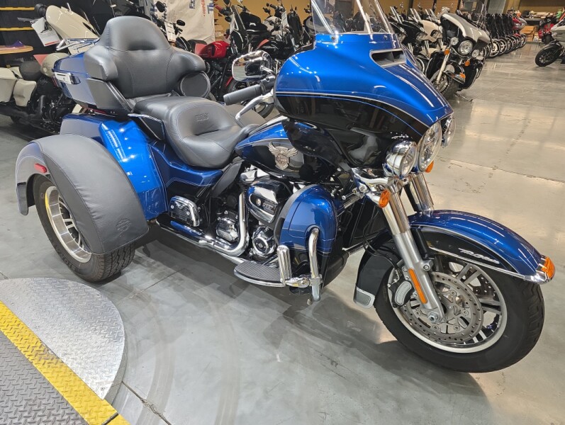 FLHTCUTG 2018 Tri Glide® Ultra