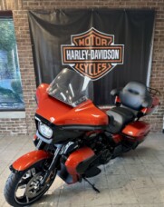 2025 Harley-Davidson® Street Glide® Ultra FLHXU Whiskey Fire / Vivid Black - Black Finish thumb 1