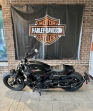 2025 Harley-Davidson® Sportster® S RH1250S Vivid Black thumb 0