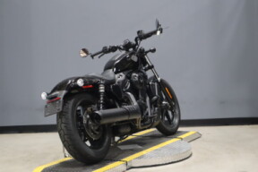 2025 Harley-Davidson® Nightster™ RH975 thumb 1