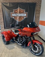2025 Harley-Davidson® Road Glide® 3 FLTRT Whiskey Firestorm - Black Finish thumb 3