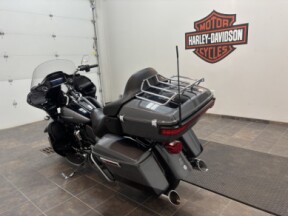 2022 Harley-Davidson® Road Glide® Limited Gauntlet Gray Metallic/Vivid Black thumb 1