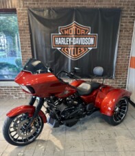2025 Harley-Davidson® Road Glide® 3 FLTRT Whiskey Firestorm - Black Finish thumb 1