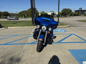 2017 Harley-Davidson® Ultra Limited Low thumb 2