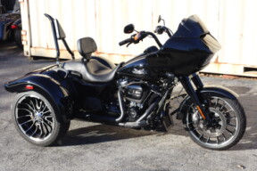 2024 Harley-Davidson® Road Glide® 3 FLTRT thumb 2