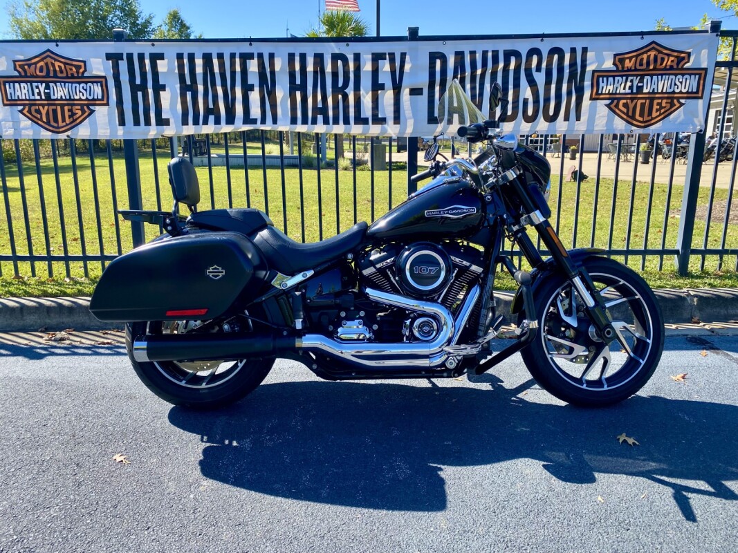 2018 Harley-Davidson Sport Glide Vivid Black