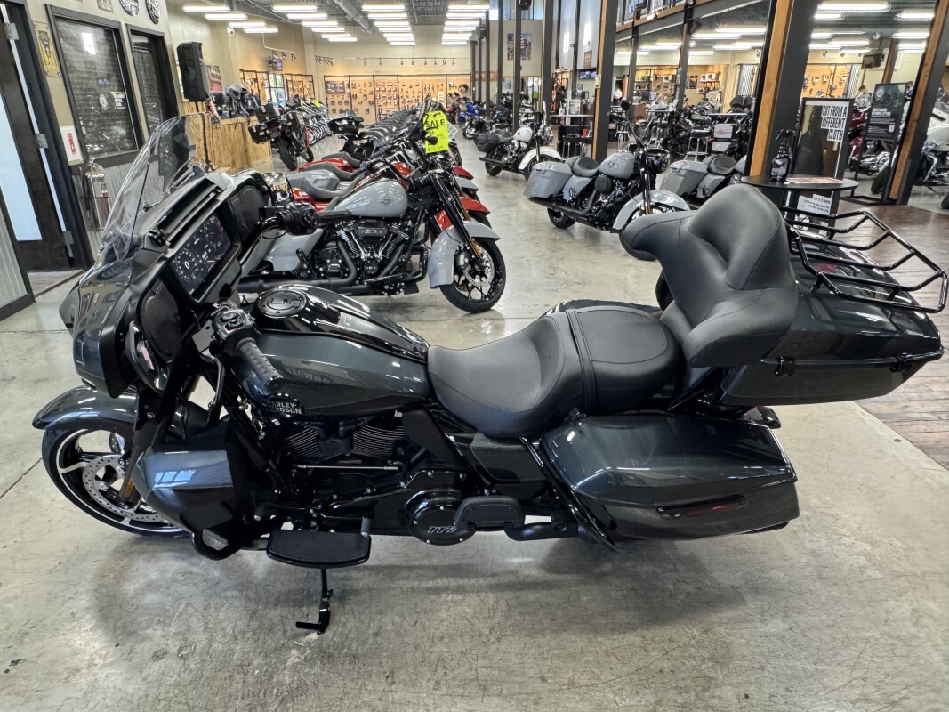 2025 Harley-Davidson Street Glide Ultra FLHXU - Photo 8