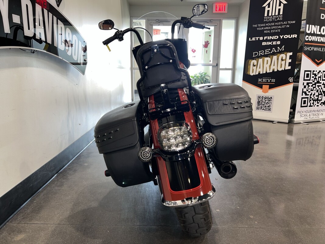 2024 Harley-Davidson Heritage Classic 114 FLHCS - Photo 10