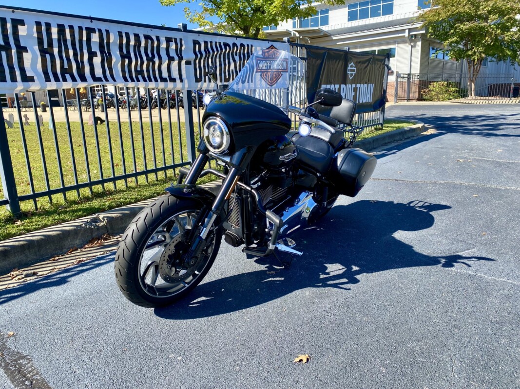 2018 Harley-Davidson Sport Glide Vivid Black - Photo 3