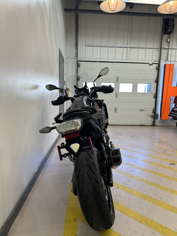 2024 BMW F 900 XR Triple Black - Photo 6