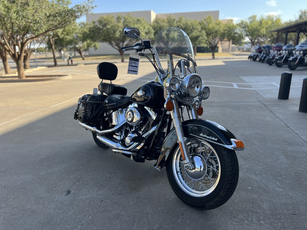 2015 Harley-Davidson Heritage Softail Classic Vivid Black - Photo 2