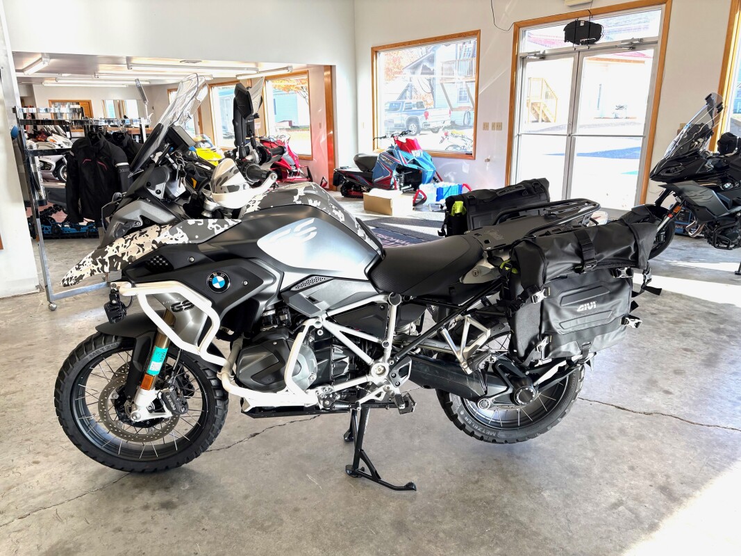 2022 BMW Motorrad R 1250 GS Light White - Photo 2