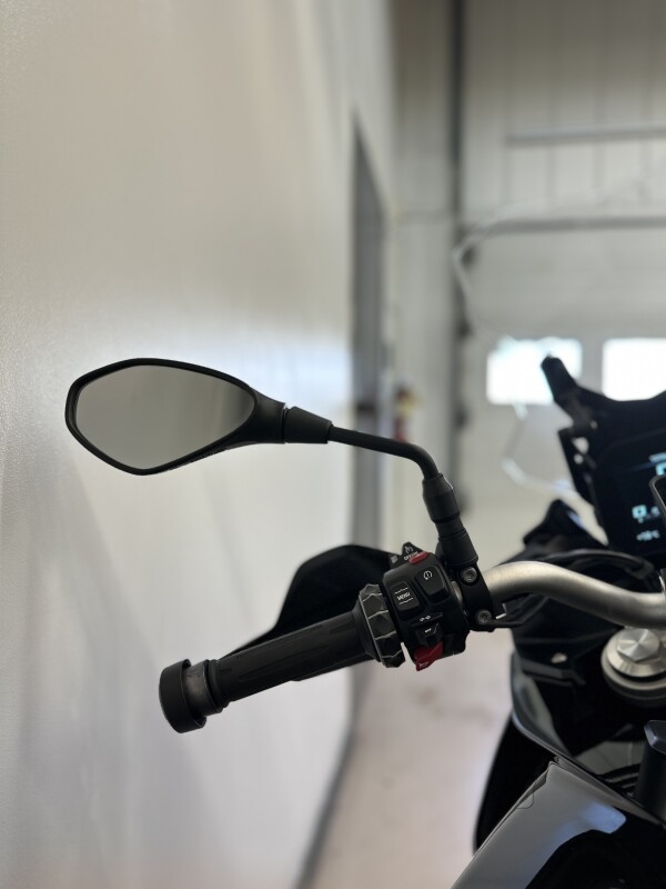 2024 BMW F 900 XR Triple Black - Photo 8