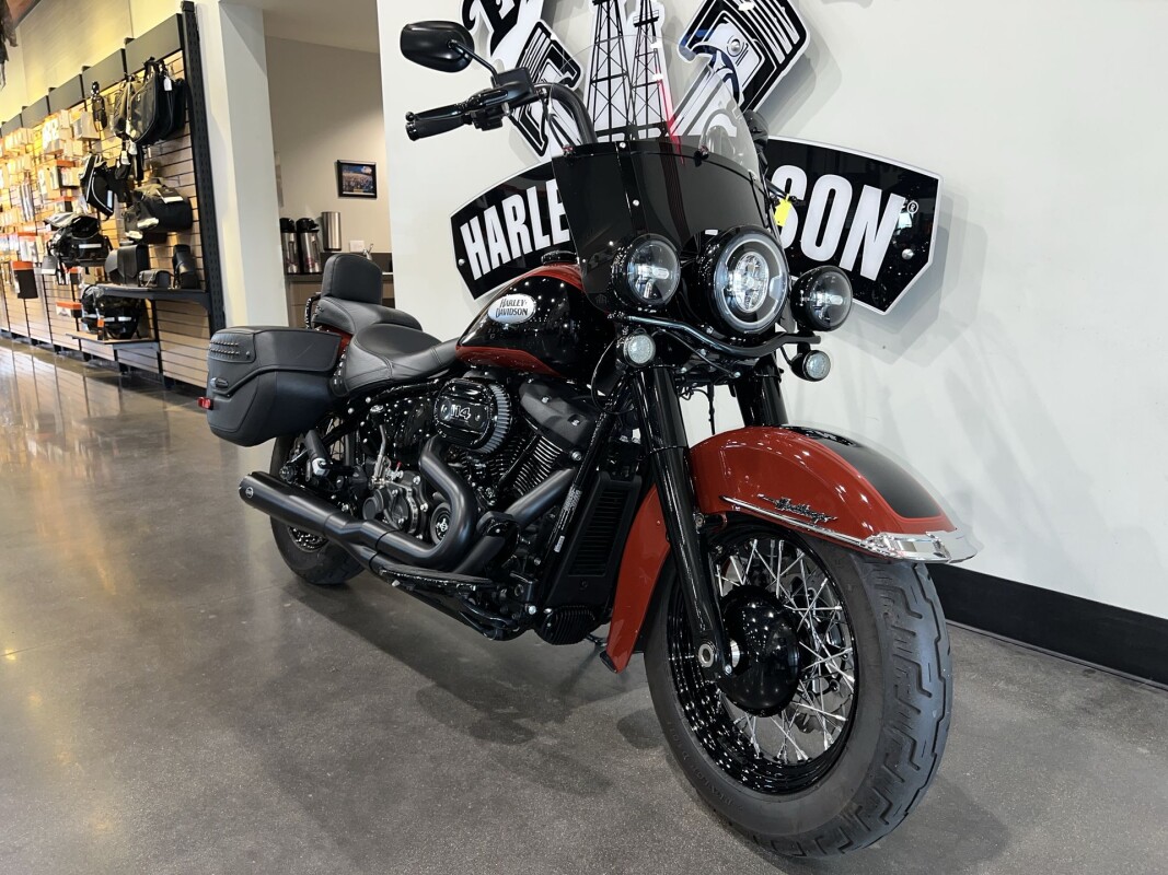 2024 Harley-Davidson Heritage Classic 114 FLHCS - Photo 2