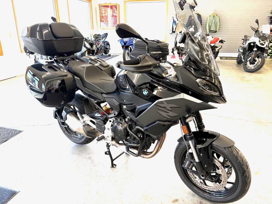 Like New F900XR With TONS of added goodies!!! - Photo 3