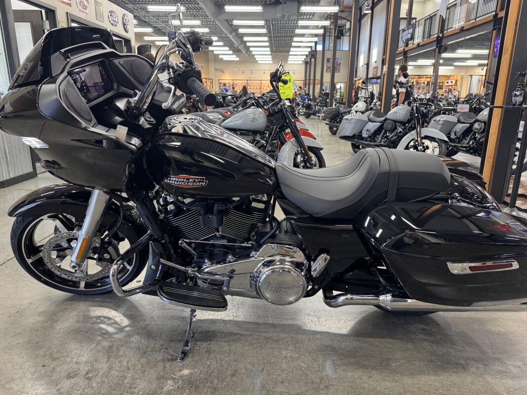 2025 Harley-Davidson Road Glide FLTRX - Photo 8