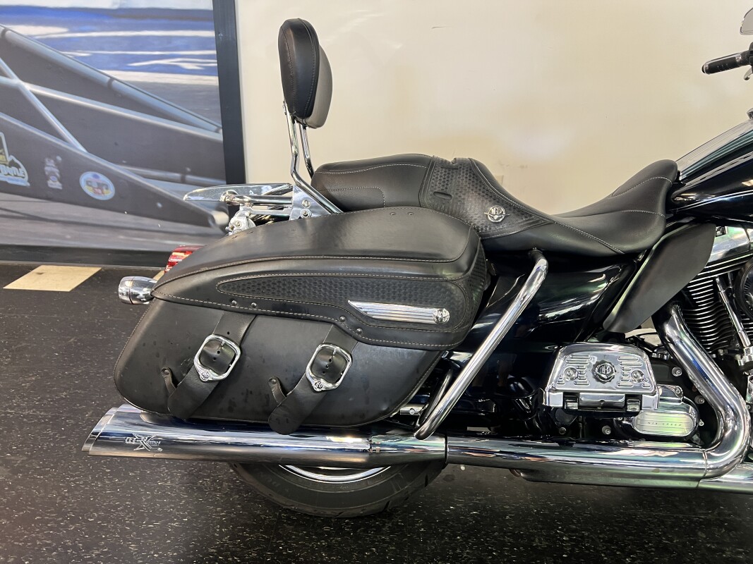 2013 Harley-Davidson Road King Classic Vivid Black FLHRC - Photo 5