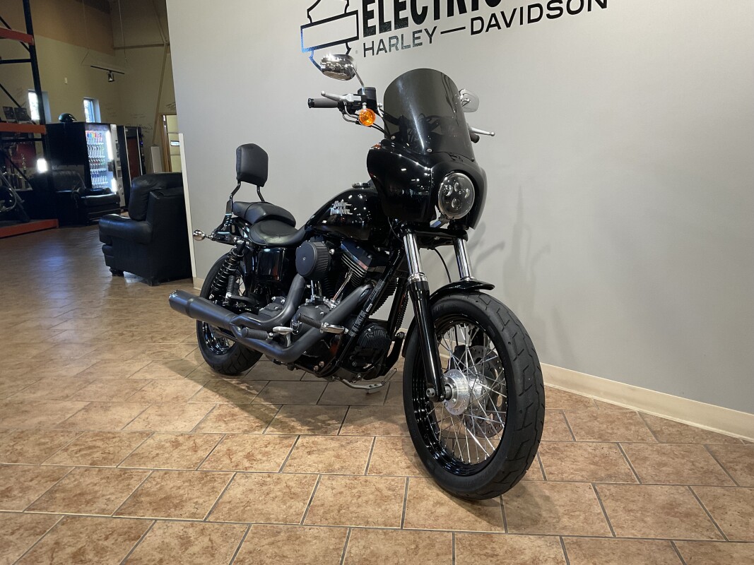 2016 Harley-Davidson Street Bob Vivid Black FXDB - Photo 3