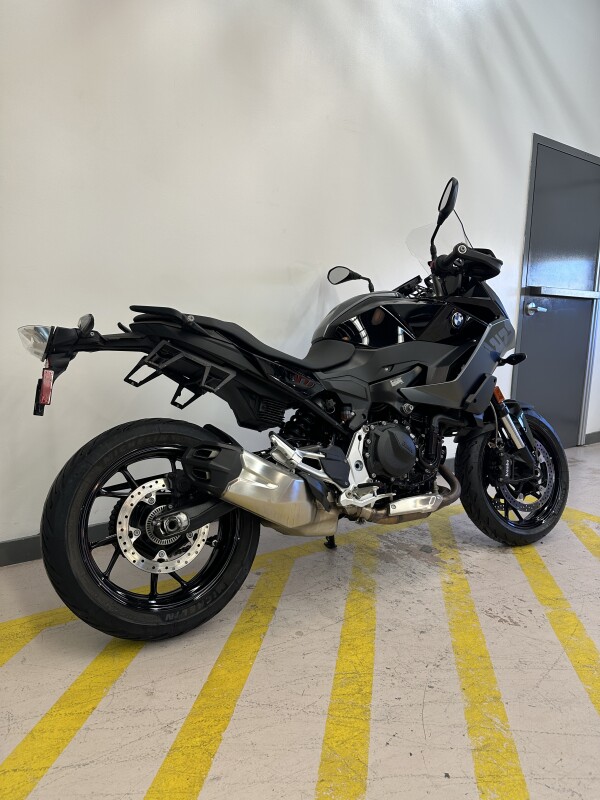 2024 BMW F 900 XR Triple Black - Photo 5