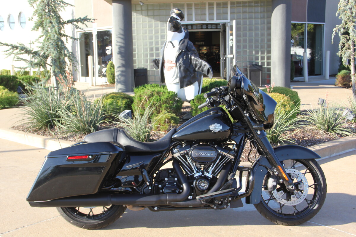 2023 Harley-Davidson Street Glide Special Vivid Black - Black Finish - Photo 2