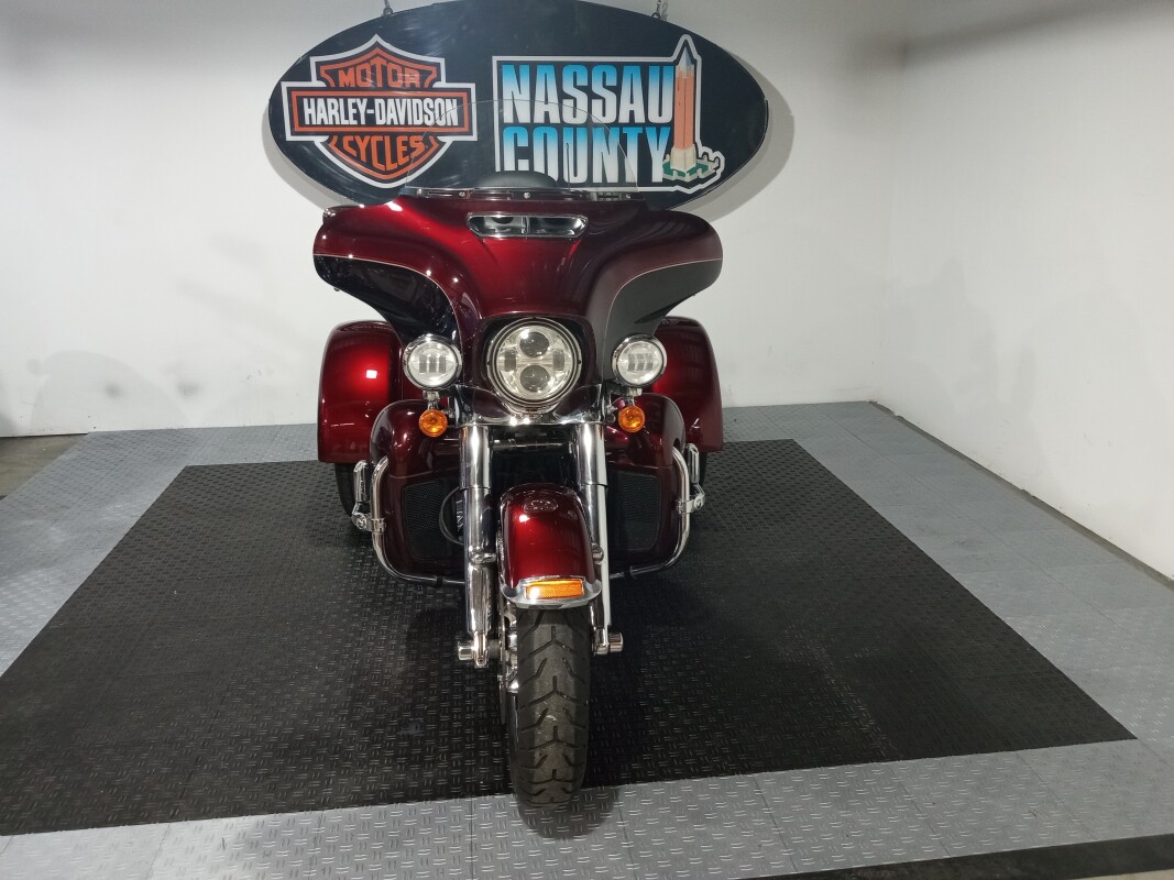 2015 Harley Davidson Tri Glide Ultra Classic Two-Tone Mysterious Red Sunglo/Blackened Cayenne Sunglo - Photo 2