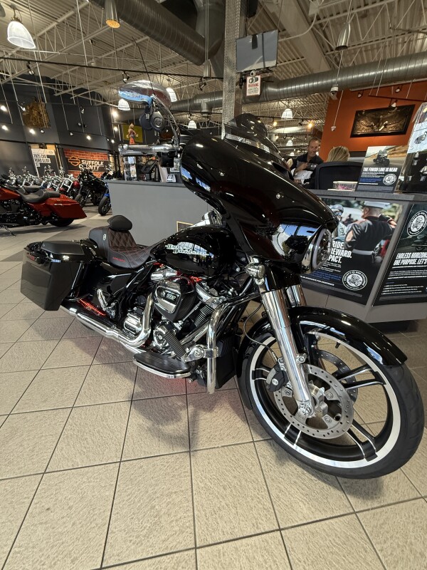 FLHXS 2017 Street Glide Special - Photo 6