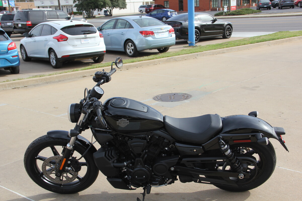 2025 Harley-Davidson Nightster Vivid Black - Photo 3